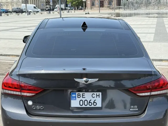 Genesis G80 - фото 5