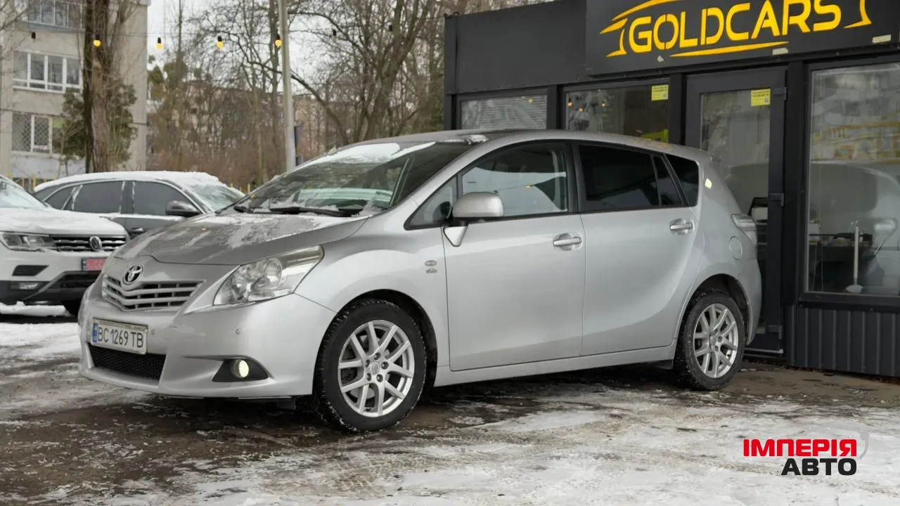 Toyota Verso - фото 7