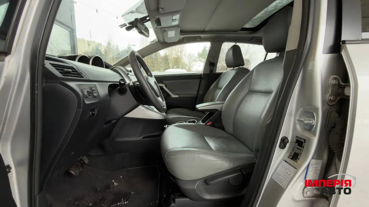 Toyota Verso - фото 6