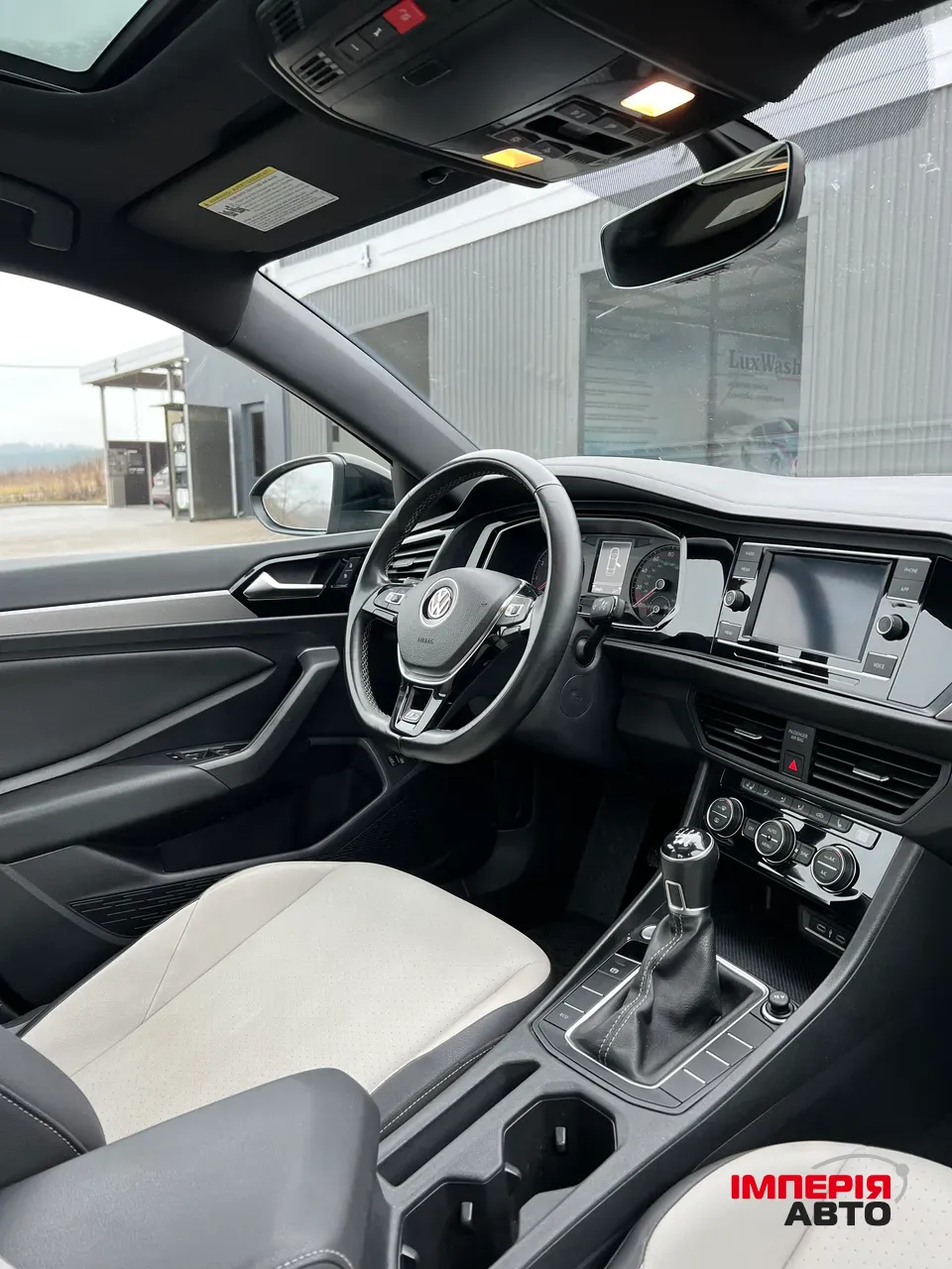 Volkswagen Jetta - фото 5