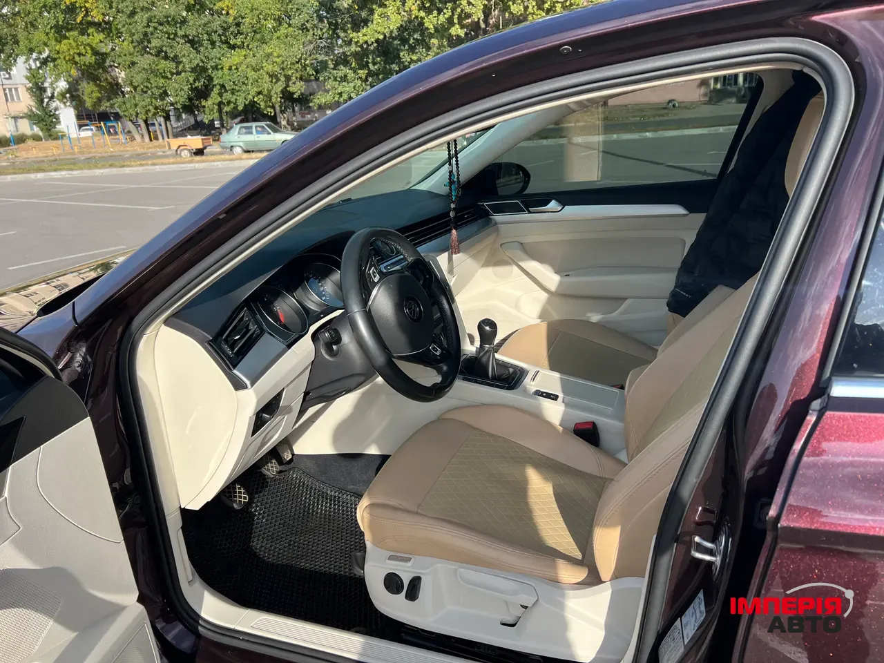 Volkswagen Passat - фото 9