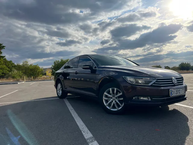 Volkswagen Passat - фото 3