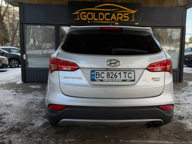 Hyundai Santa Fe - фото 4