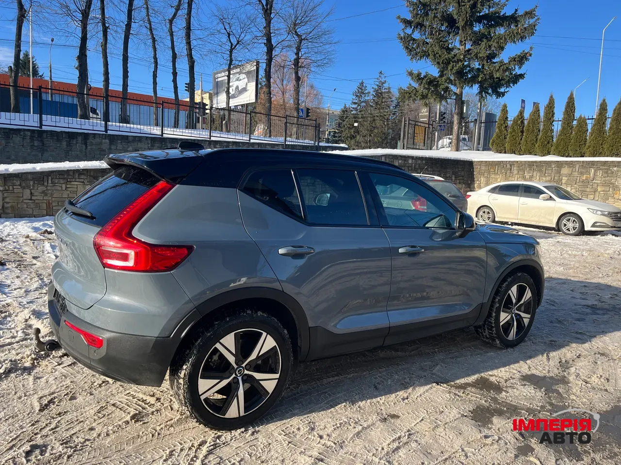 Volvo XC40 - фото 3