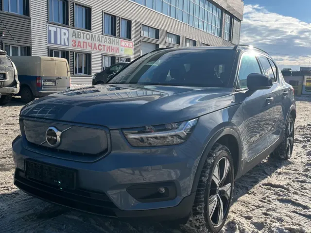 Volvo XC40 - фото 5