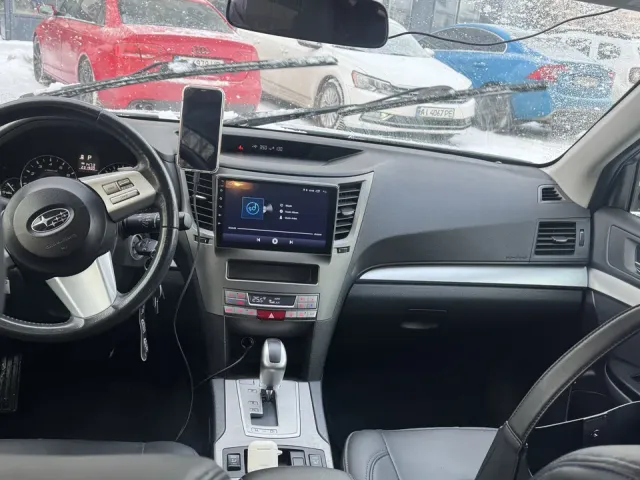 Subaru Outback - фото 2
