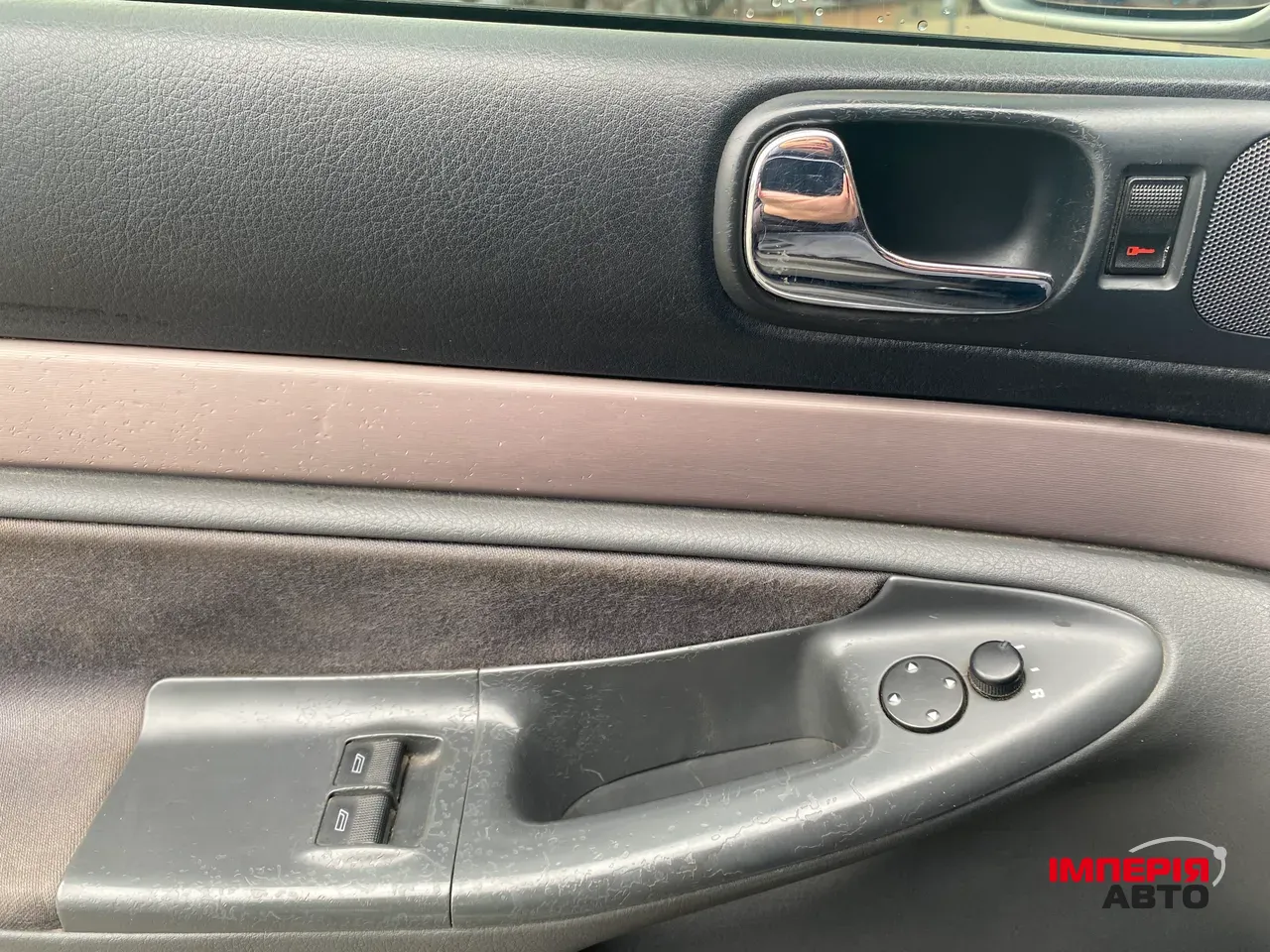 Audi A4 - фото 10