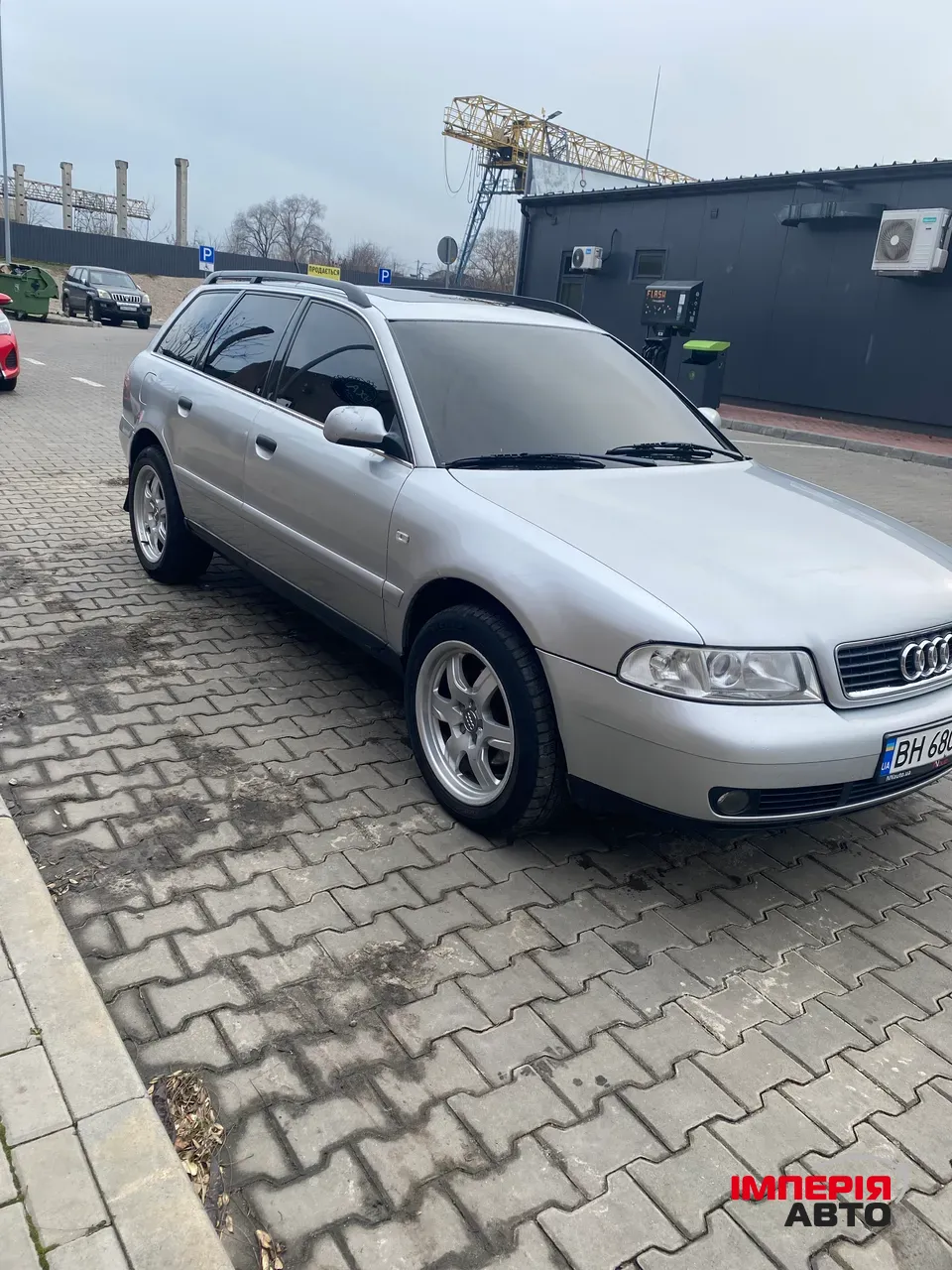 Audi A4 - фото 3