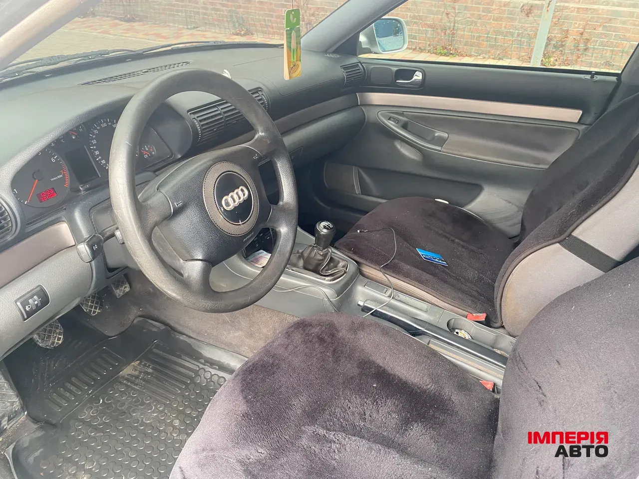 Audi A4 - фото 6