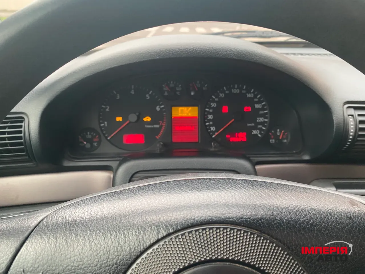 Audi A4 - фото 9