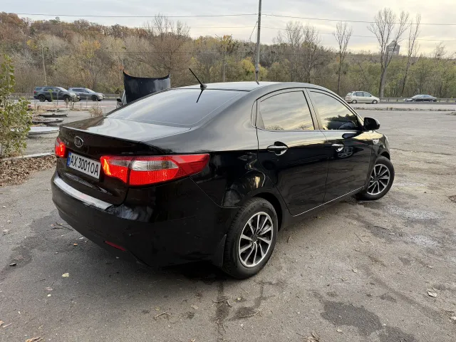 Kia Rio - фото 5
