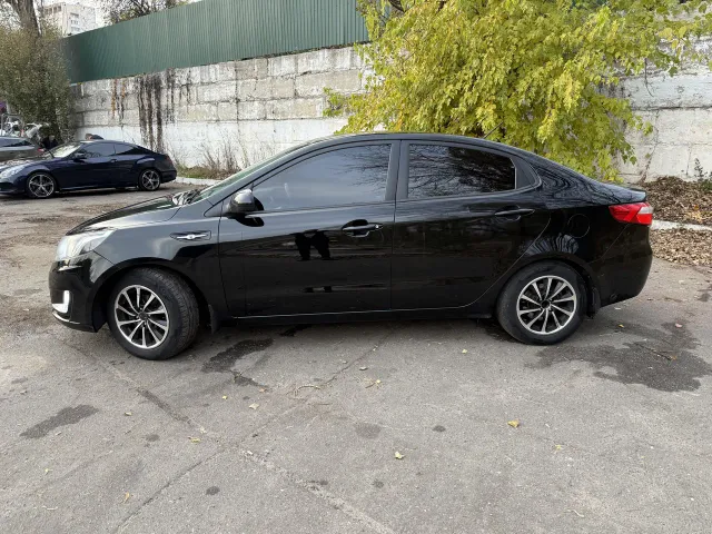 Kia Rio - фото 2