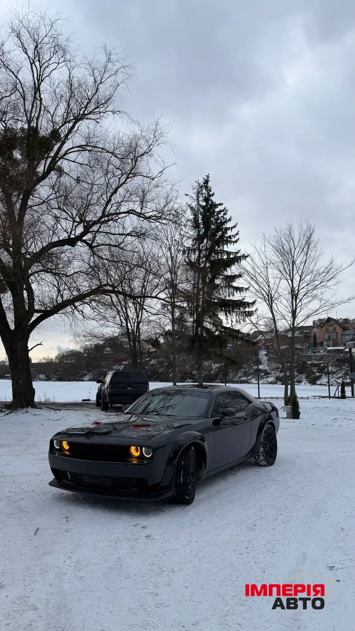 Dodge Challenger - фото 3