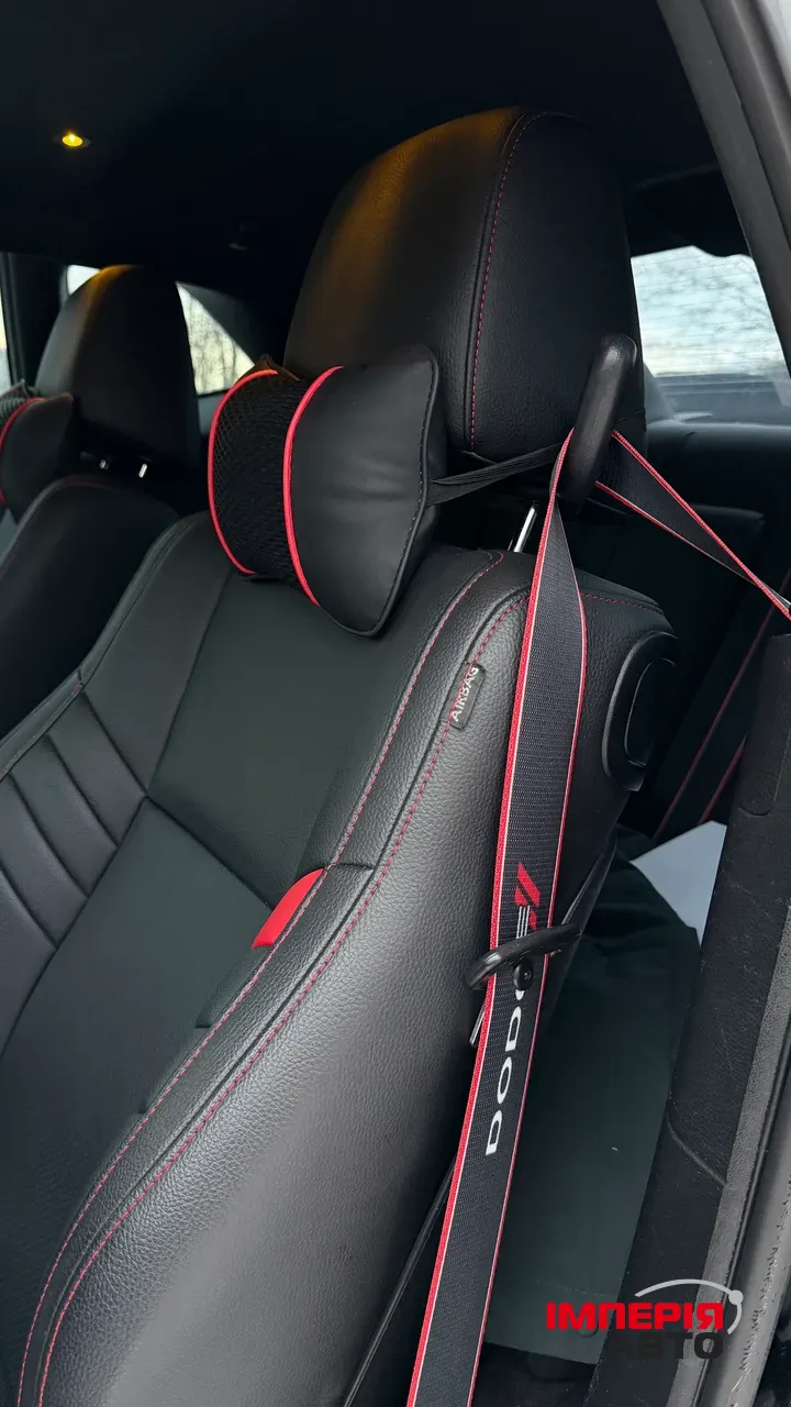 Dodge Challenger - фото 11