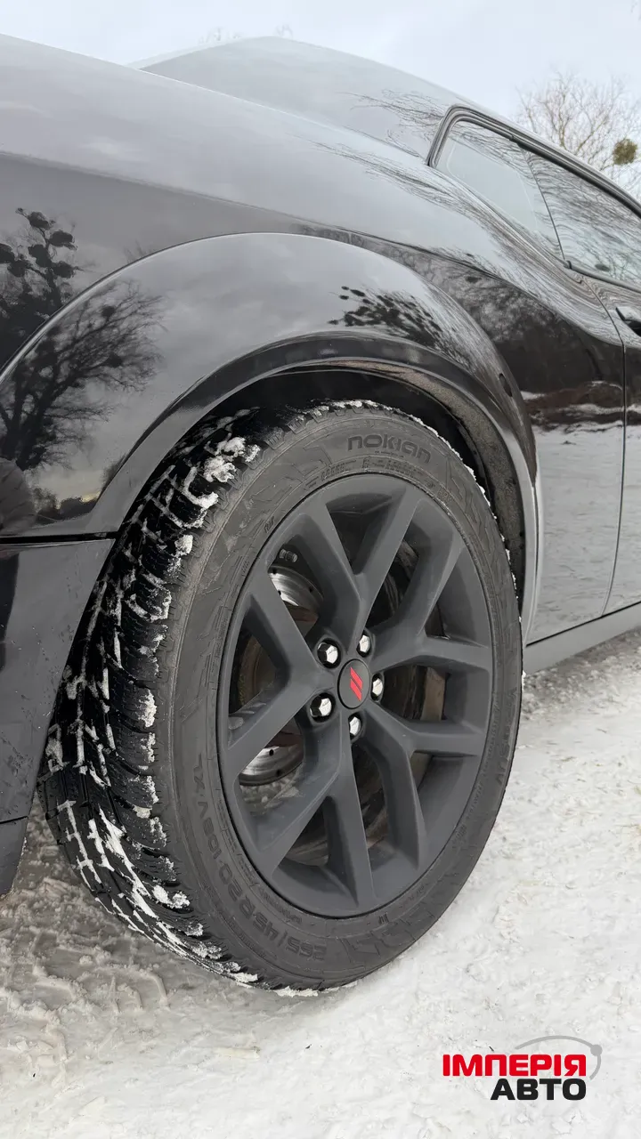Dodge Challenger - фото 13