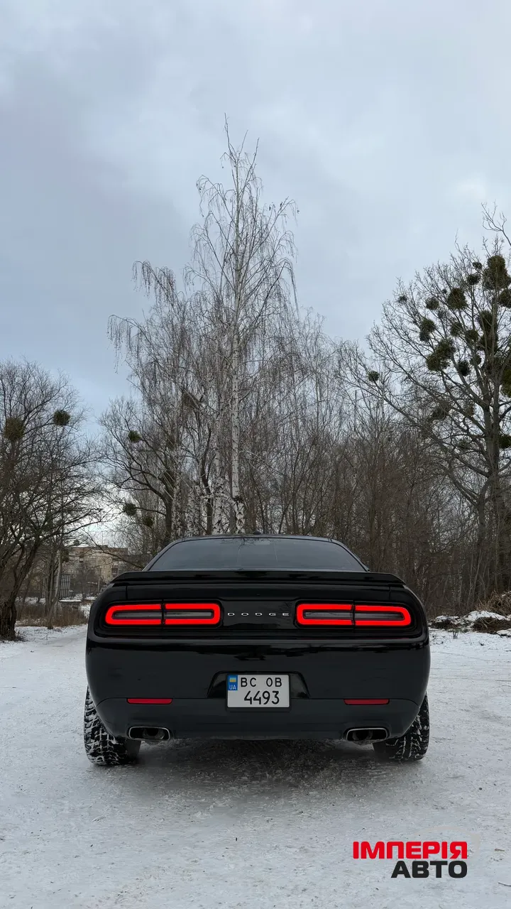 Dodge Challenger - фото 5
