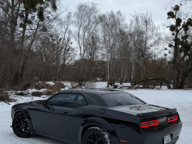 Dodge Challenger - фото 4
