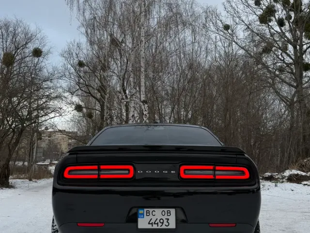 Dodge Challenger - фото 5