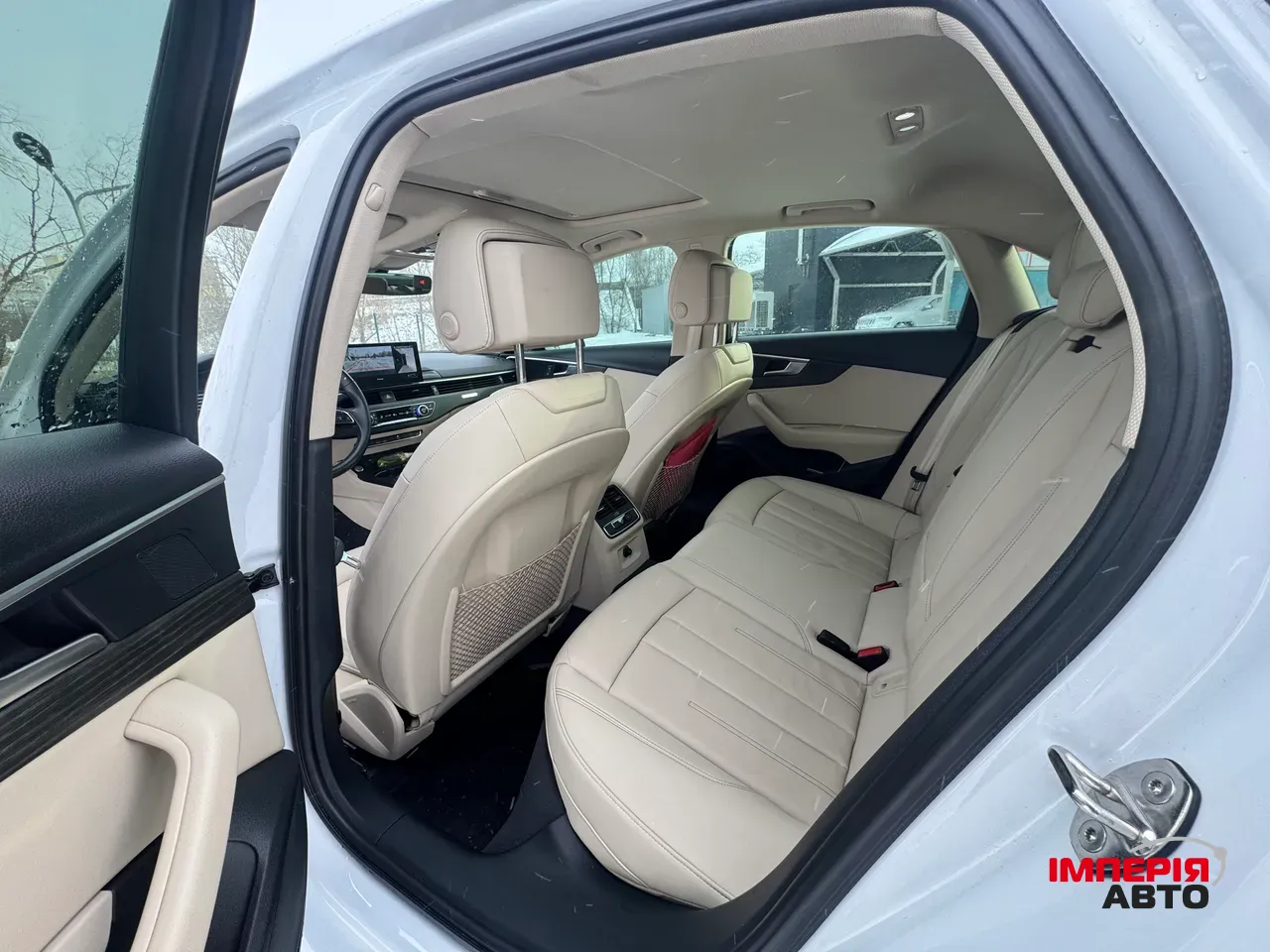 Audi A4 - фото 20