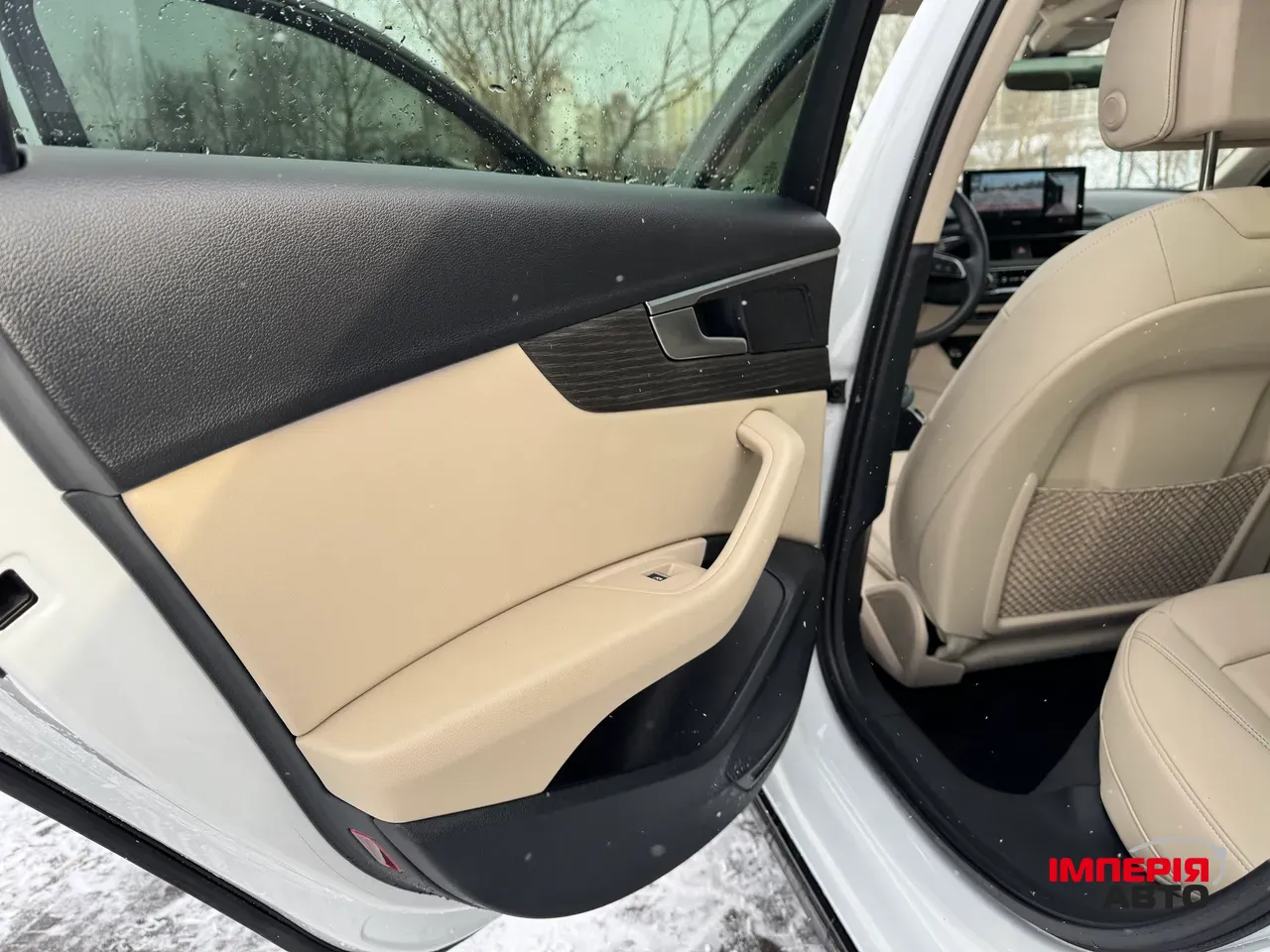 Audi A4 - фото 21