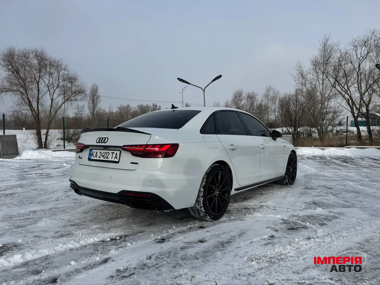 Audi A4 - фото 7