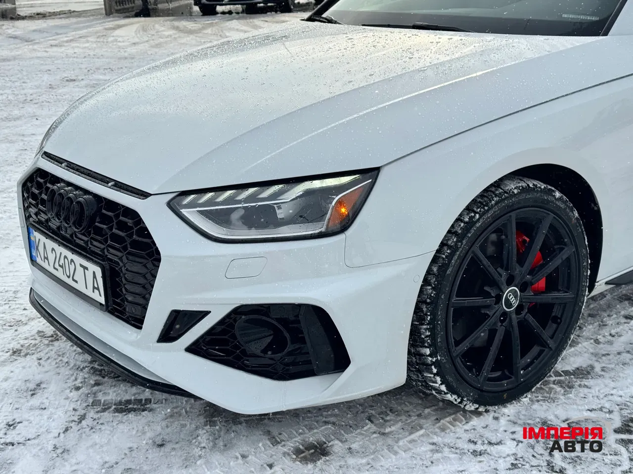 Audi A4 - фото 15