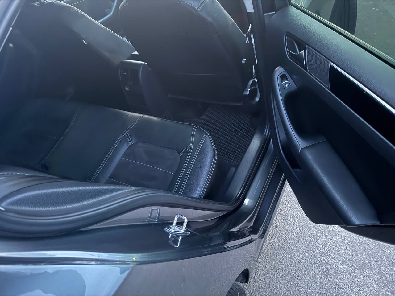 Volkswagen Jetta - фото 7