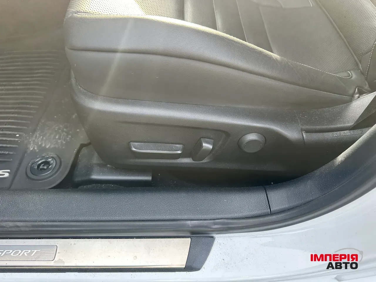Lexus IS - фото 12