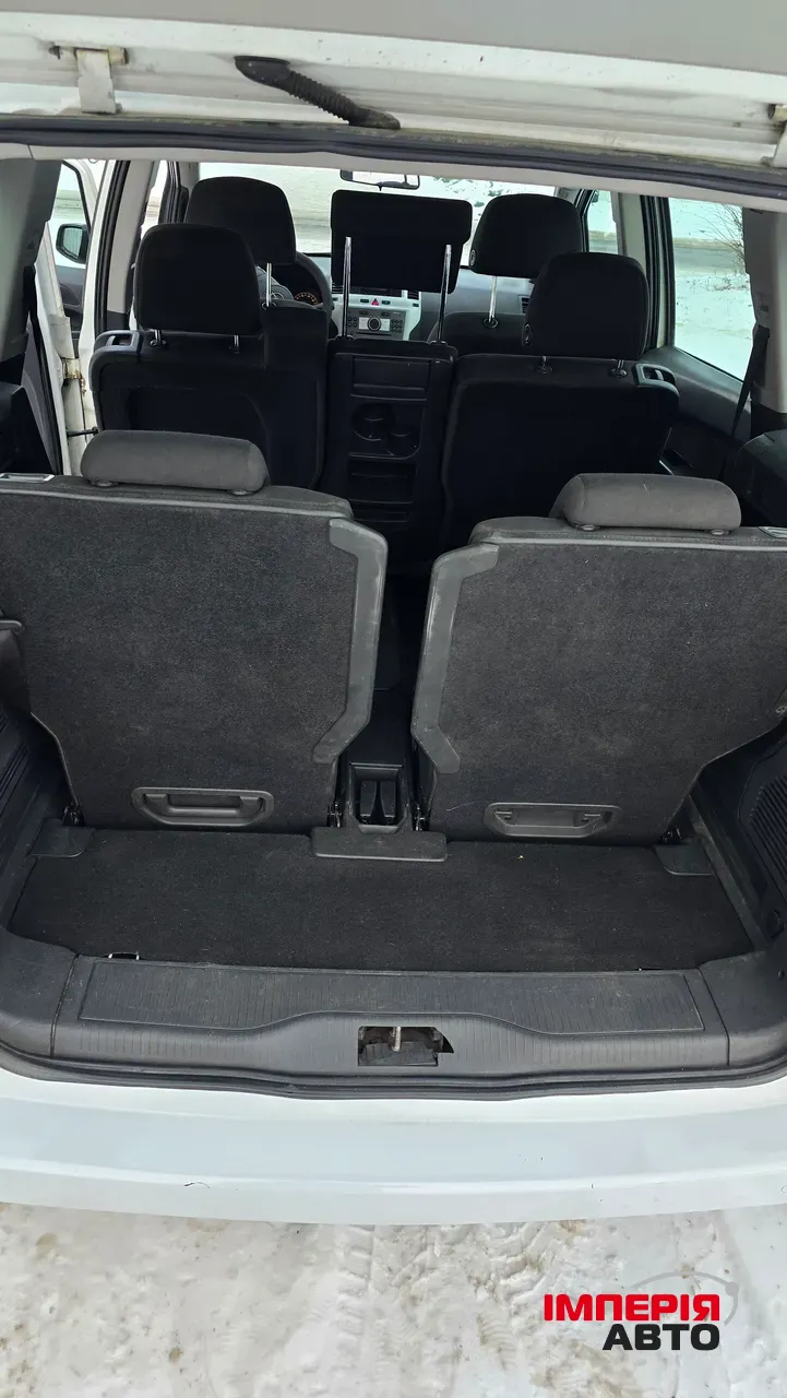 Opel Zafira - фото 12