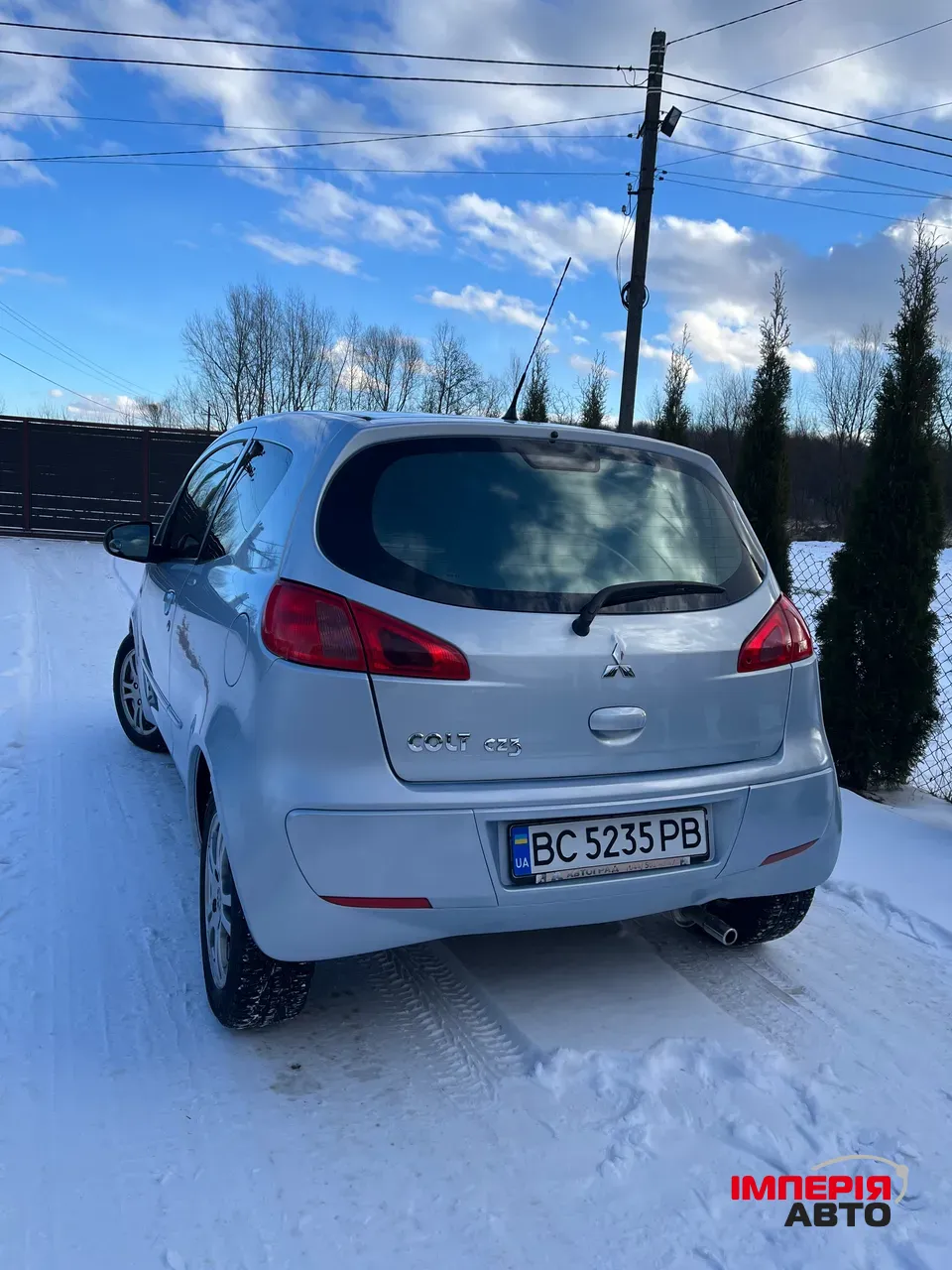 Mitsubishi Colt - фото 5