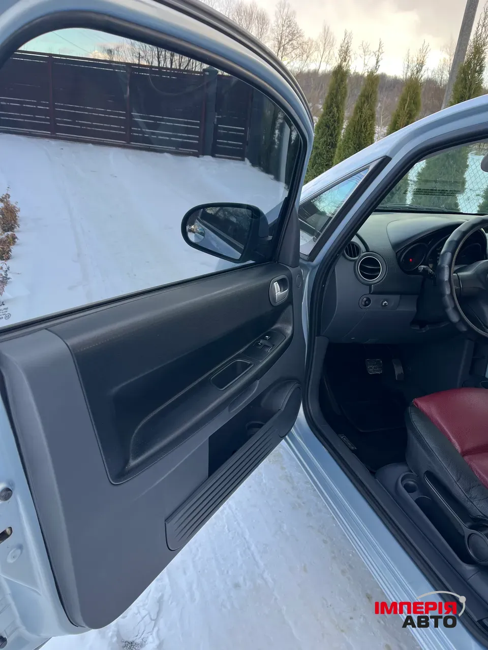 Mitsubishi Colt - фото 10