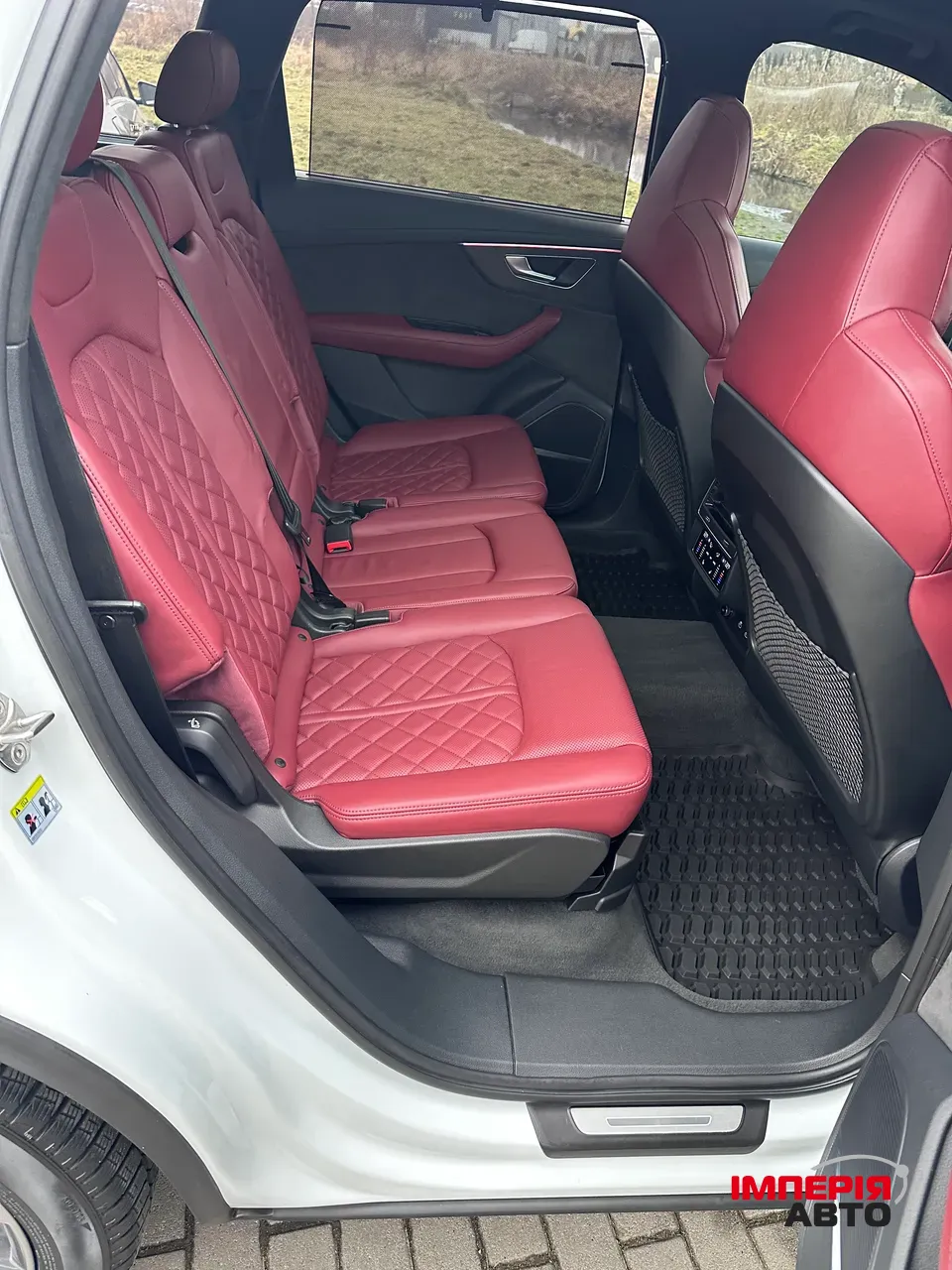 Audi SQ7 - фото 10