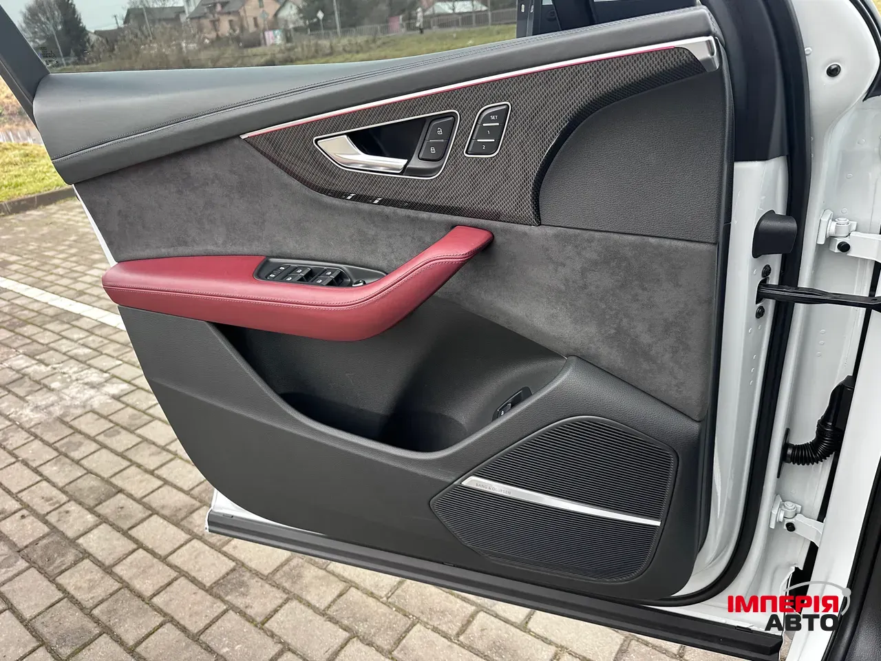 Audi SQ7 - фото 16