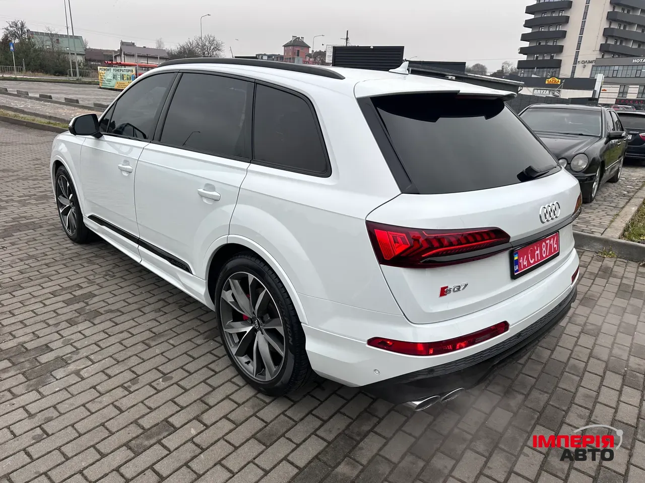 Audi SQ7 - фото 7