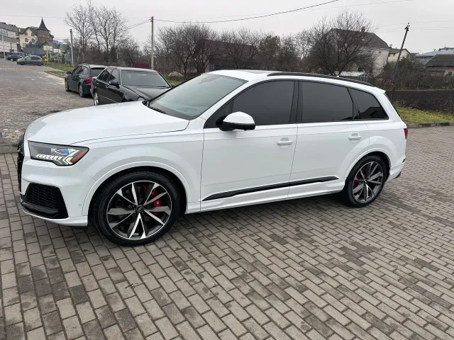 Audi SQ7 - фото 4
