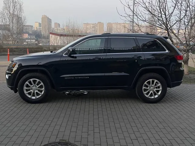 Jeep Grand Cherokee - фото 3