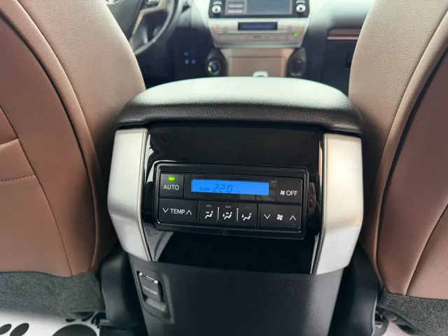 Toyota Land Cruiser Prado - фото 4