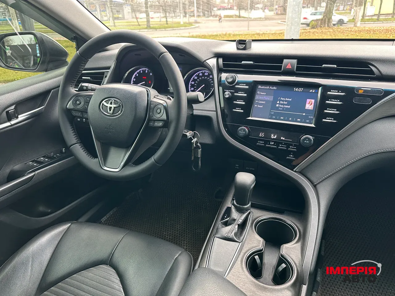 Toyota Camry - фото 12