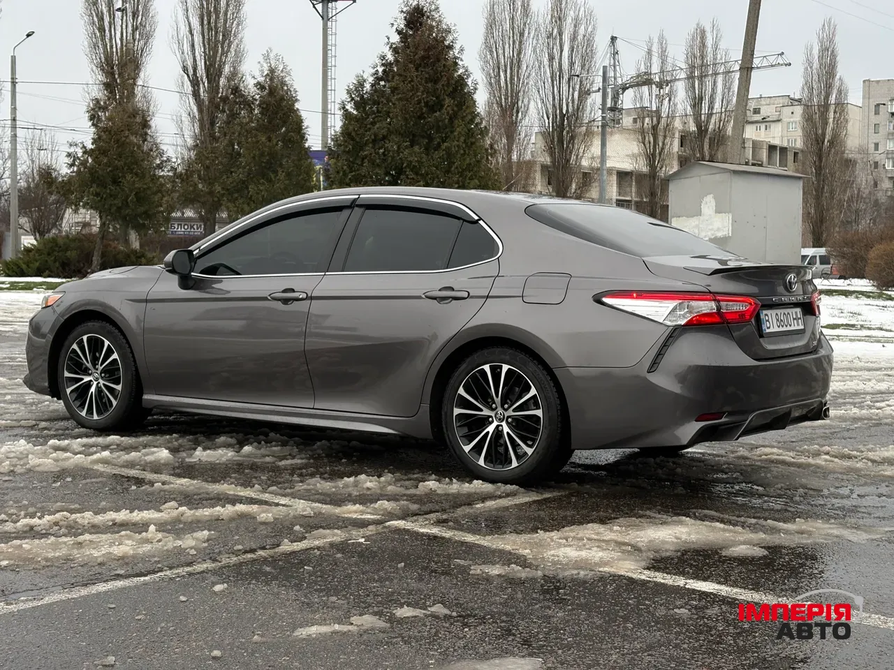 Toyota Camry - фото 4