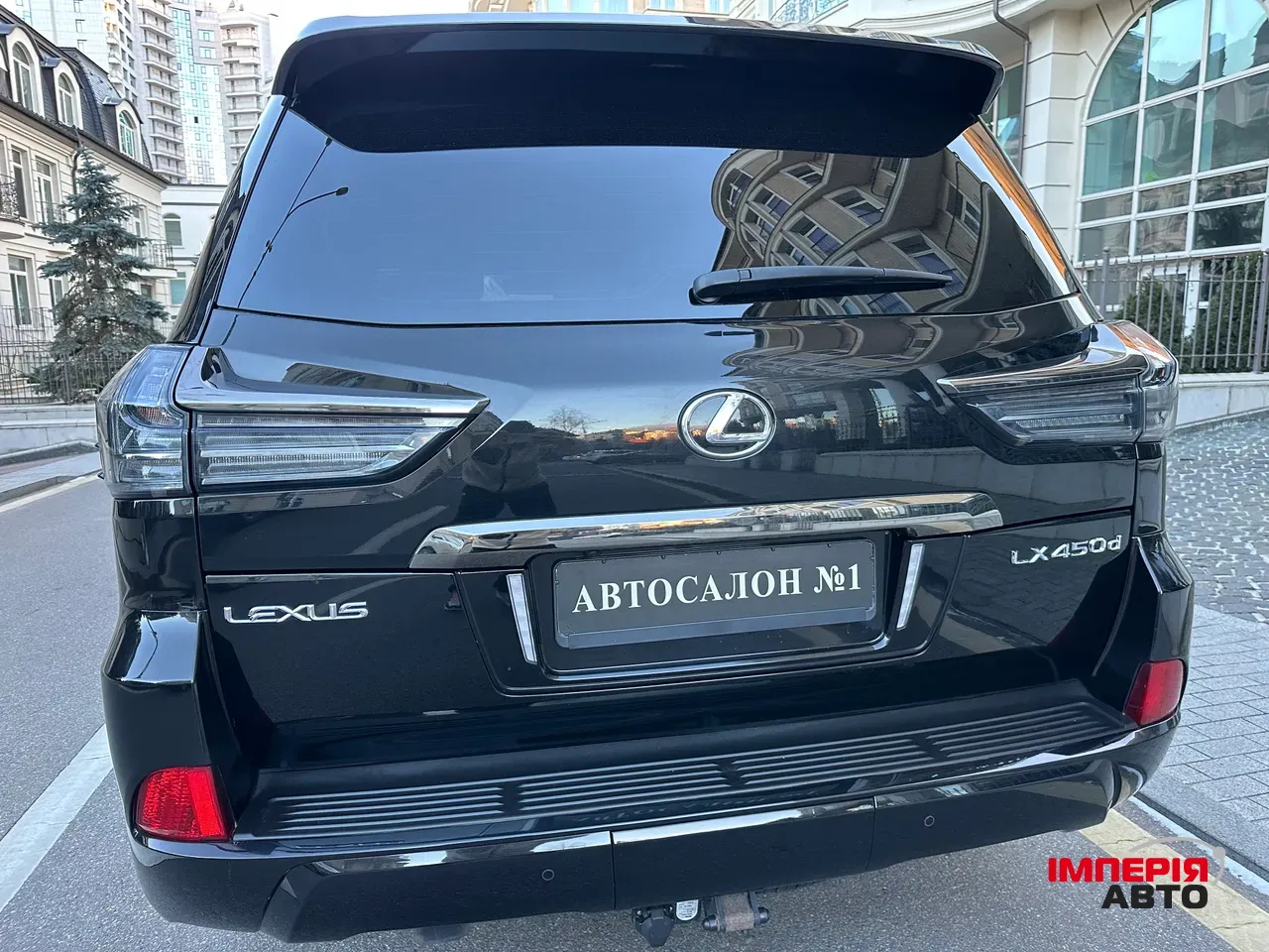 Lexus LX - фото 5