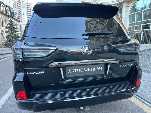 Lexus LX - фото 5