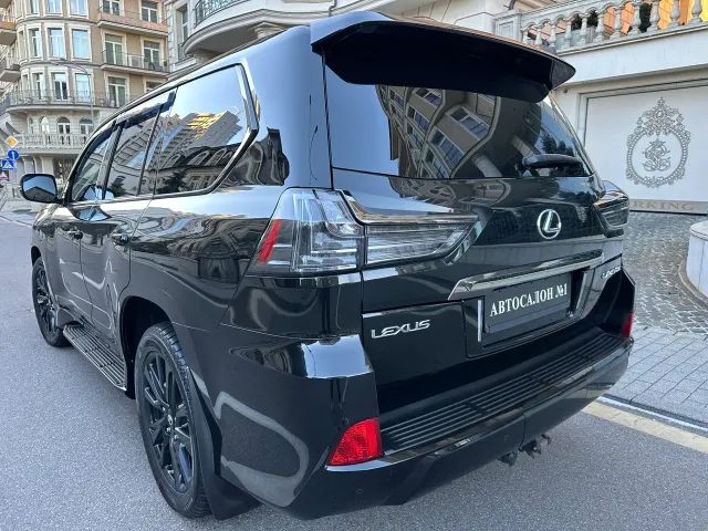 Lexus LX - фото 4