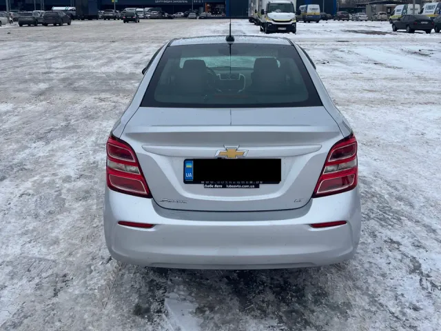 Chevrolet Sonic - фото 2