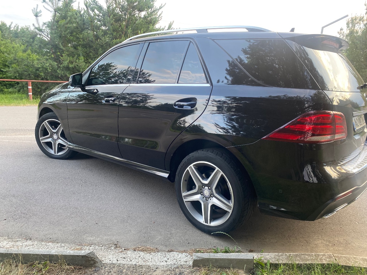 Mercedes-Benz GLE - фото 1