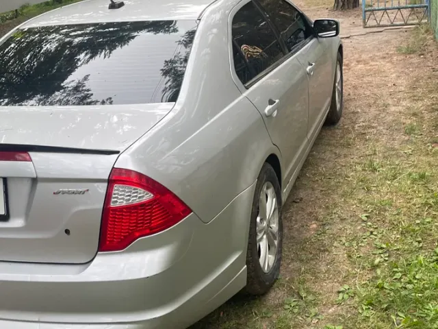 Ford Fusion - фото 4