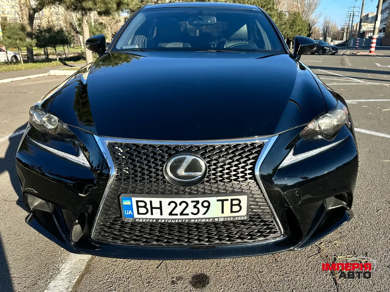 Lexus IS F - фото 8