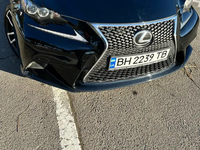 Lexus IS F - фото 1