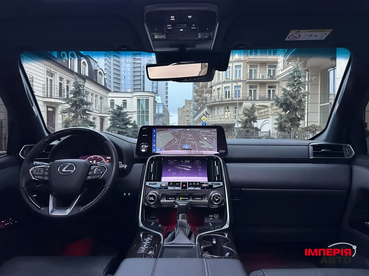 Lexus LX - фото 12