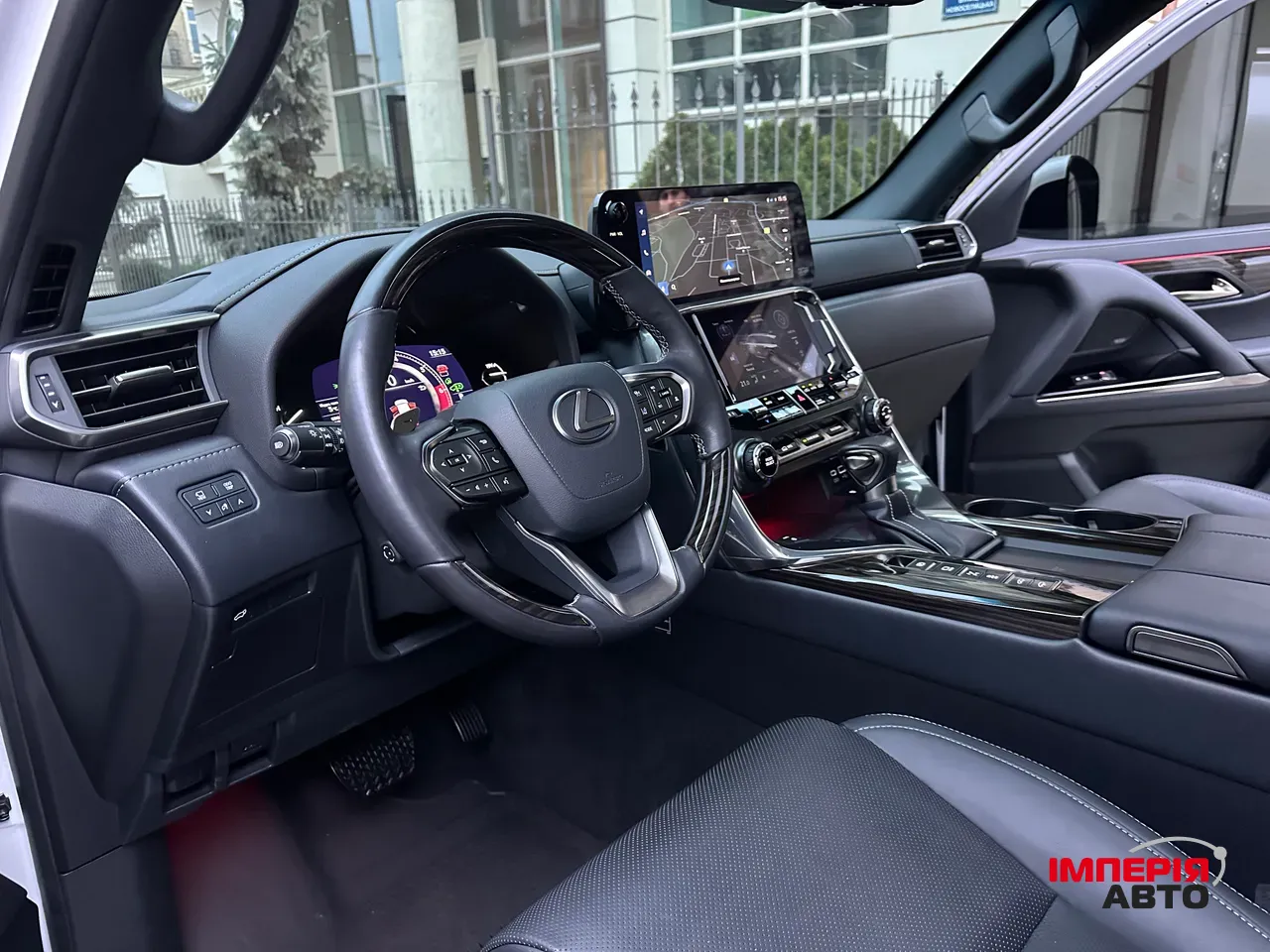 Lexus LX - фото 7