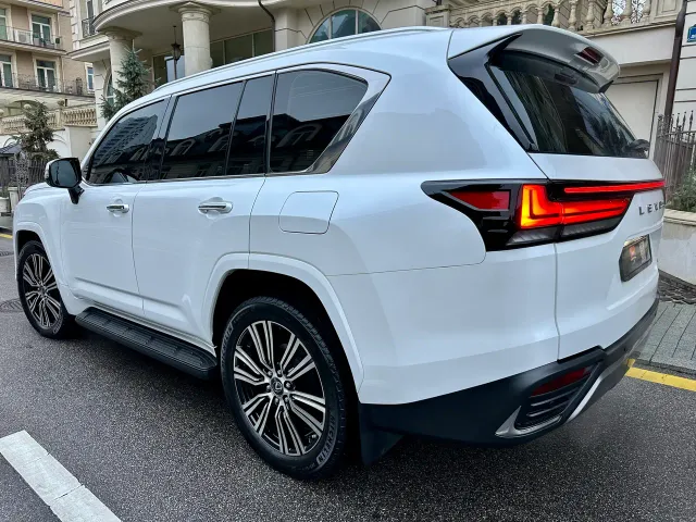 Lexus LX - фото 4